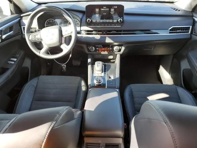 2023 MITSUBISHI OUTLANDER SE  