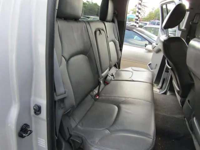 2012 NISSAN FRONTIER S  