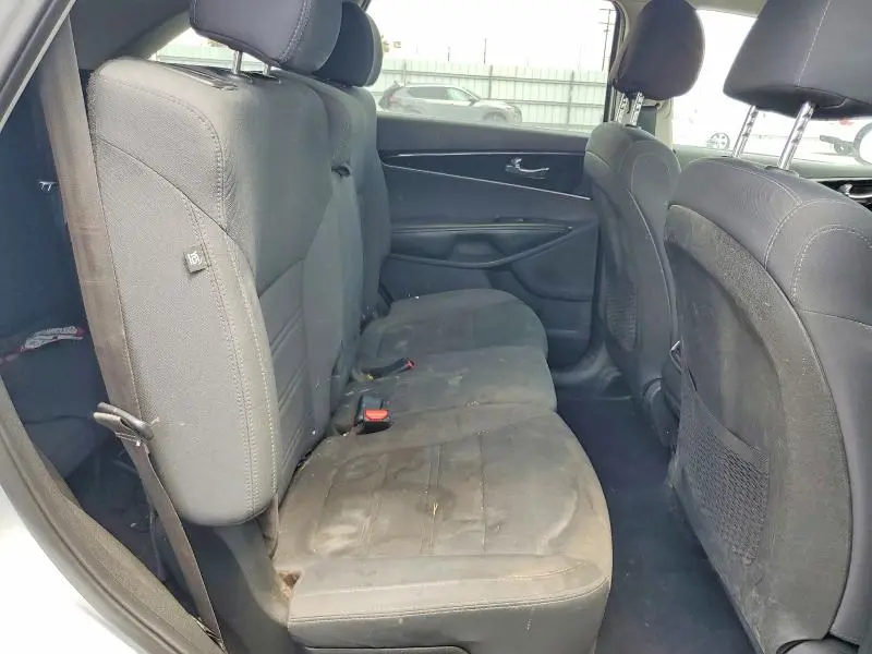 2019 KIA SORENTO LX V6  