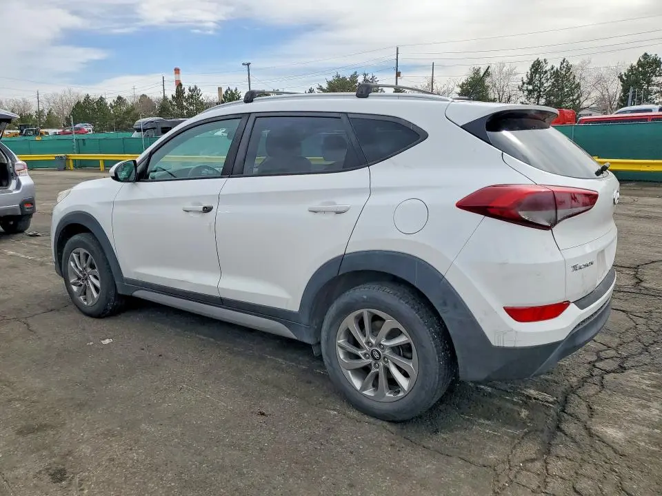 2017 HYUNDAI TUCSON SE  