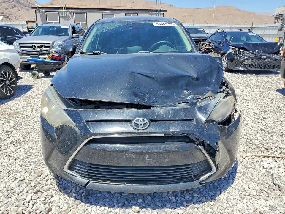 2017 TOYOTA YARIS IA BASE  