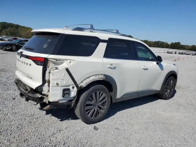 2022 NISSAN PATHFINDER SL  