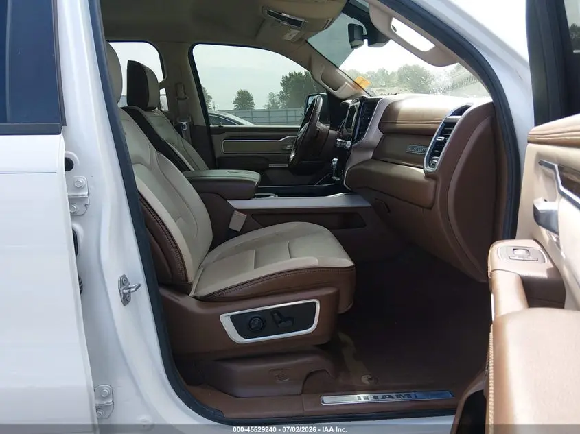 2020 RAM 1500 LARAMIE  4X4 5'7 BOX