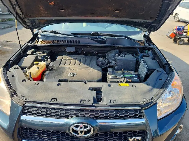 2012 TOYOTA RAV4 LIMITED  
