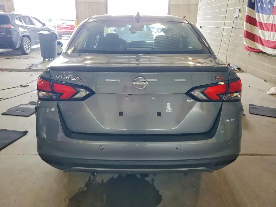 2025 NISSAN VERSA SR  