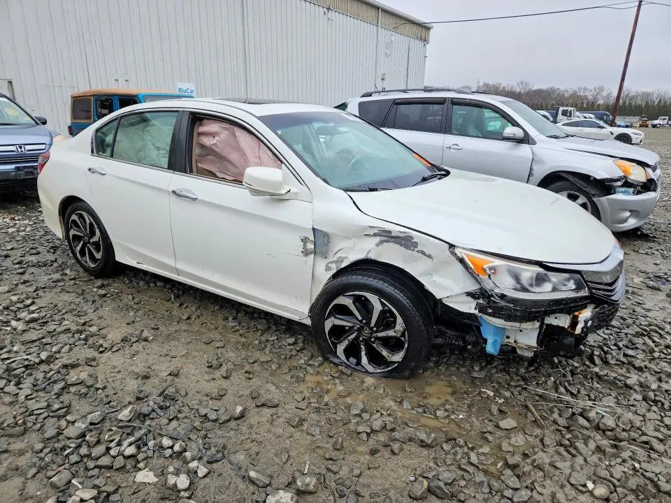 2017 HONDA ACCORD EX  