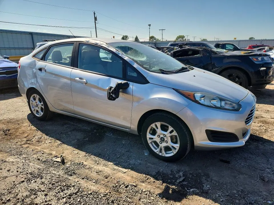 2015 FORD FIESTA SE  