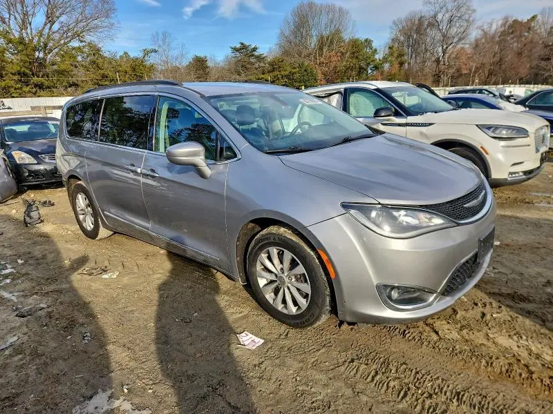 2017 CHRYSLER PACIFICA TOURING L  