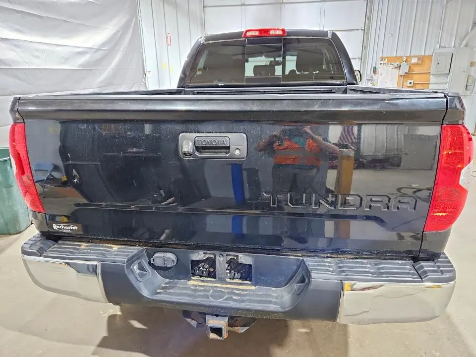 2015 TOYOTA TUNDRA SR5  