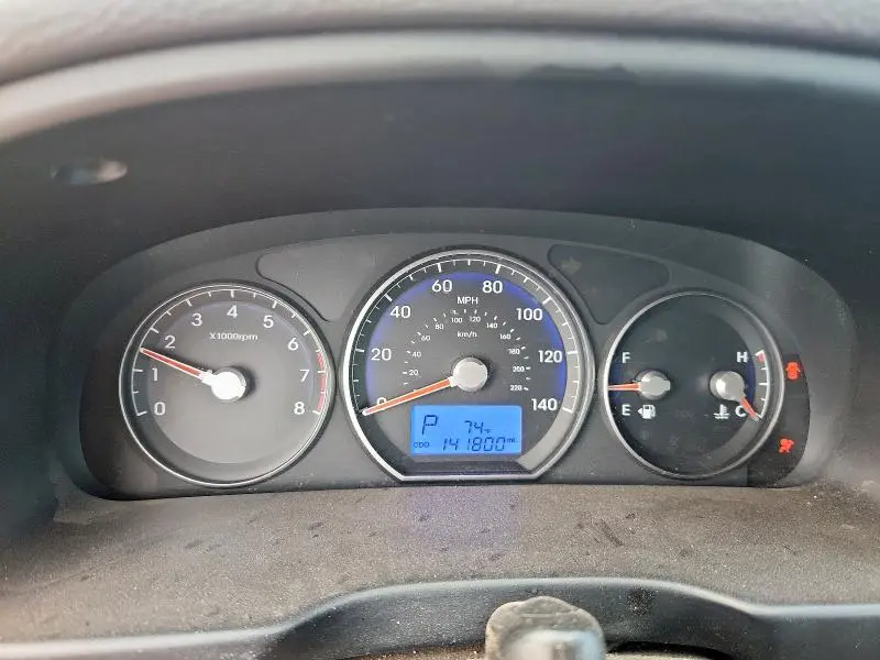 2011 HYUNDAI SANTA FE GLS  
