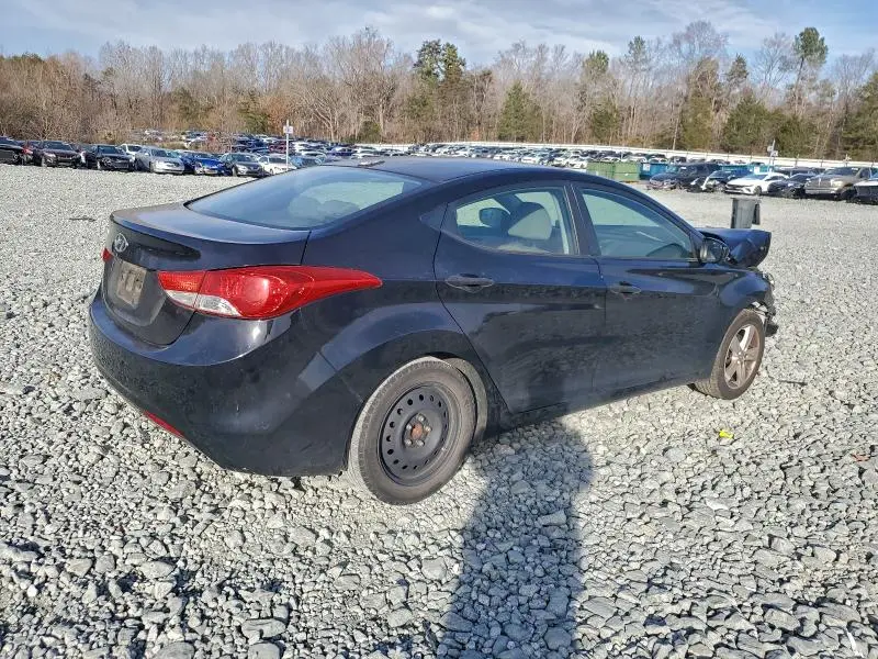 2012 HYUNDAI ELANTRA   