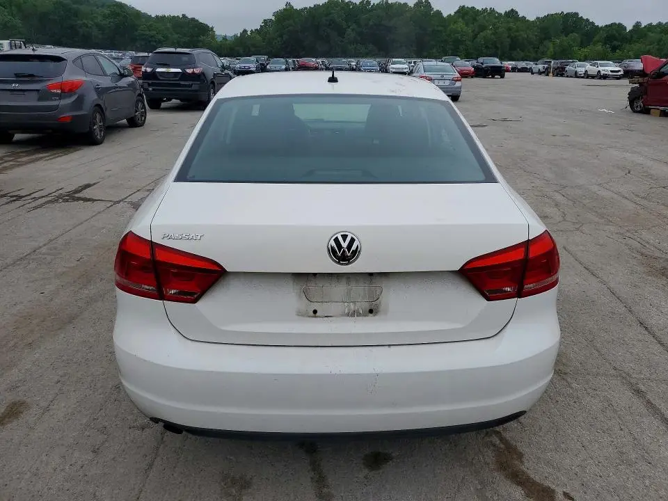 2014 VOLKSWAGEN PASSAT S  