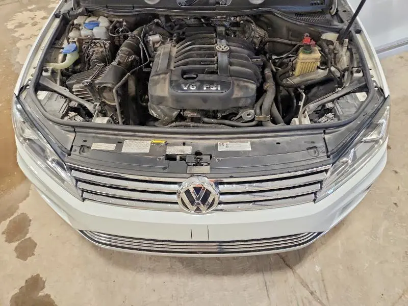 2017 VOLKSWAGEN TOUAREG EXECUTIVE  