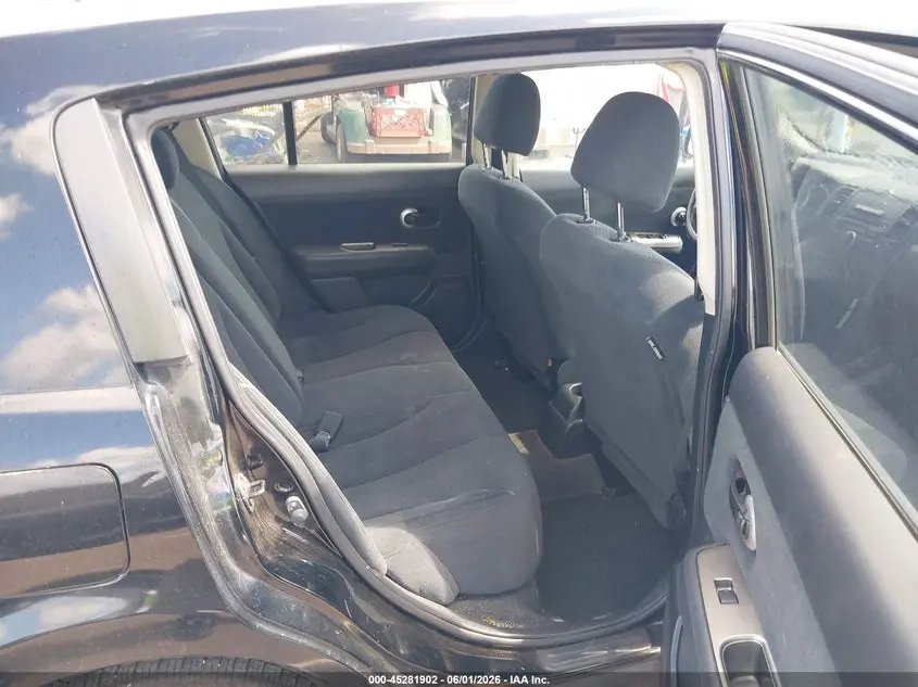 2010 NISSAN VERSA 1.8S