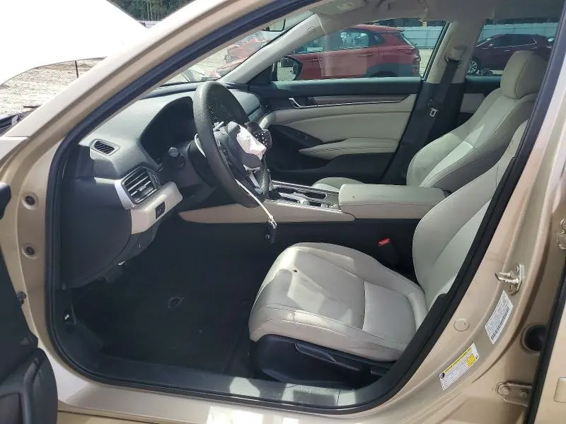 2019 HONDA ACCORD LX  