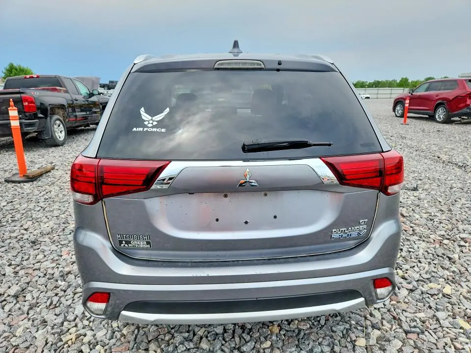 2018 MITSUBISHI OUTLANDER SE  