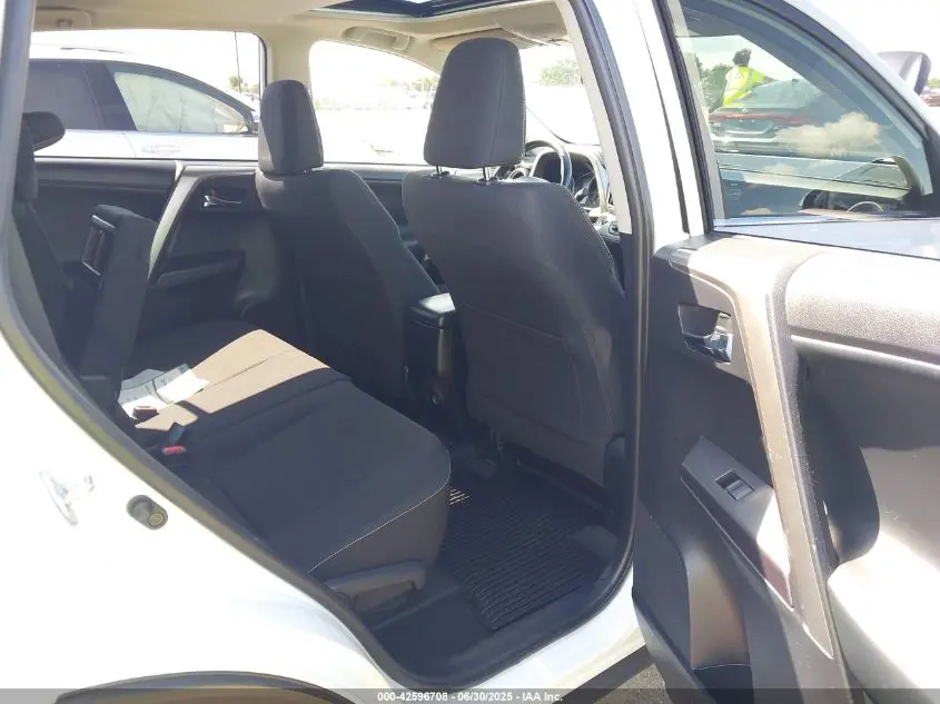 2018 TOYOTA RAV4 XLE