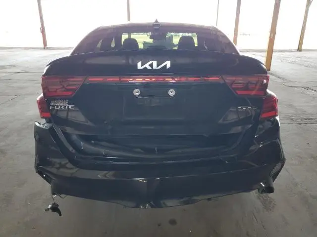 2024 KIA FORTE GT LINE  