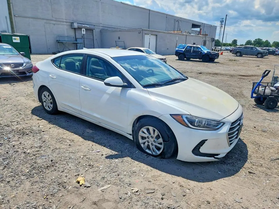2017 HYUNDAI ELANTRA SE  