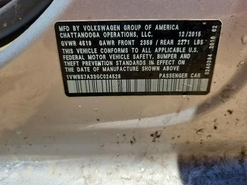 2016 VOLKSWAGEN PASSAT SE  