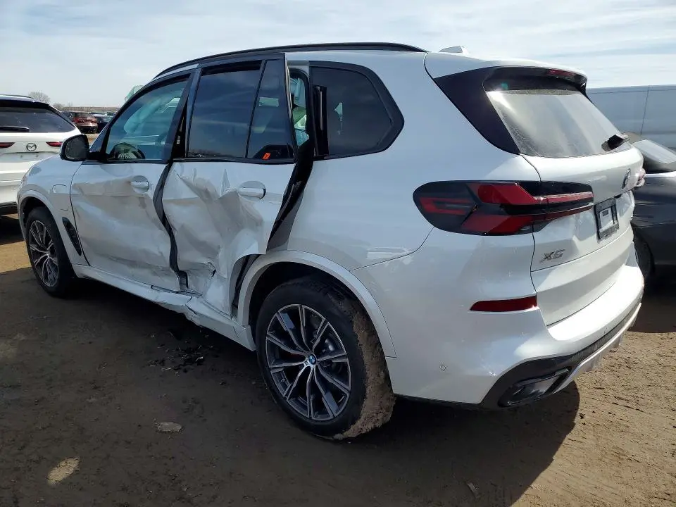 2026 BMW X5 XDRIVE50E  