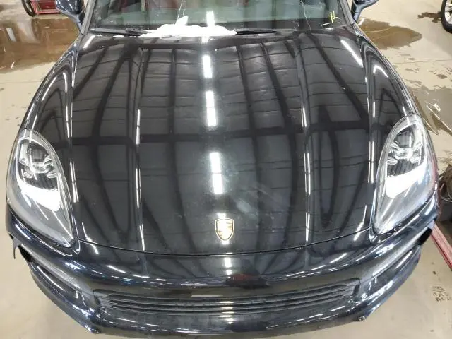 2021 PORSCHE CAYENNE S