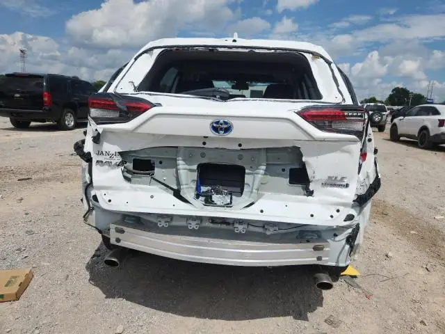 2023 TOYOTA RAV4 XLE  