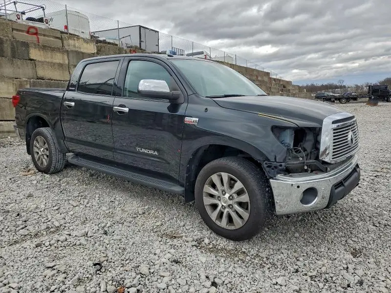 2013 TOYOTA TUNDRA CREWMAX LIMITED  