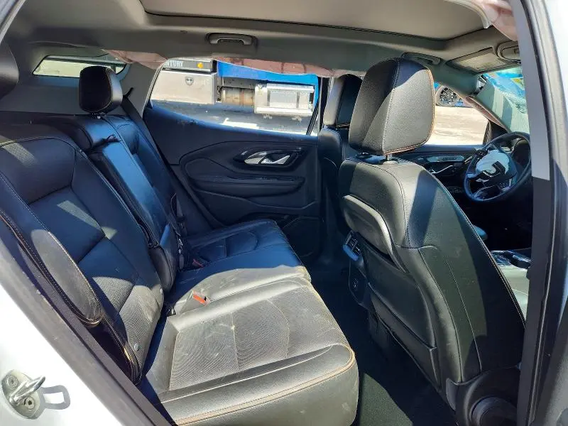 2023 GMC TERRAIN AT4  