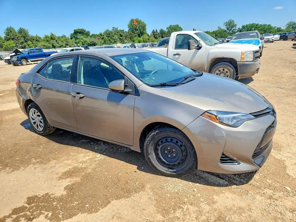2017 TOYOTA COROLLA LE  