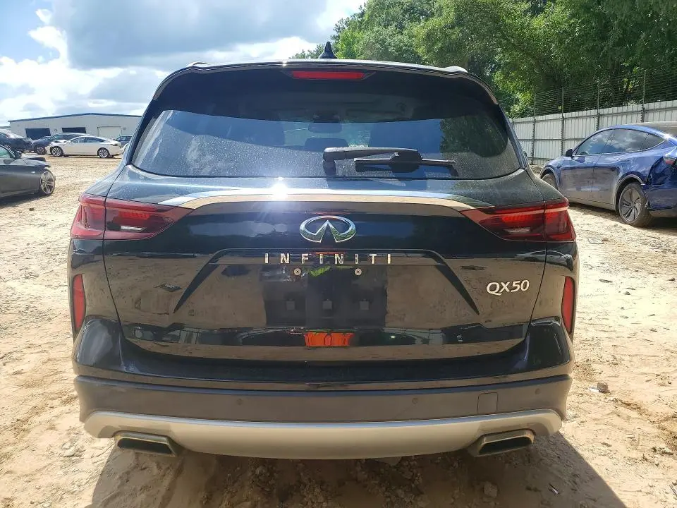 2022 INFINITI QX50 ESSENTIAL  