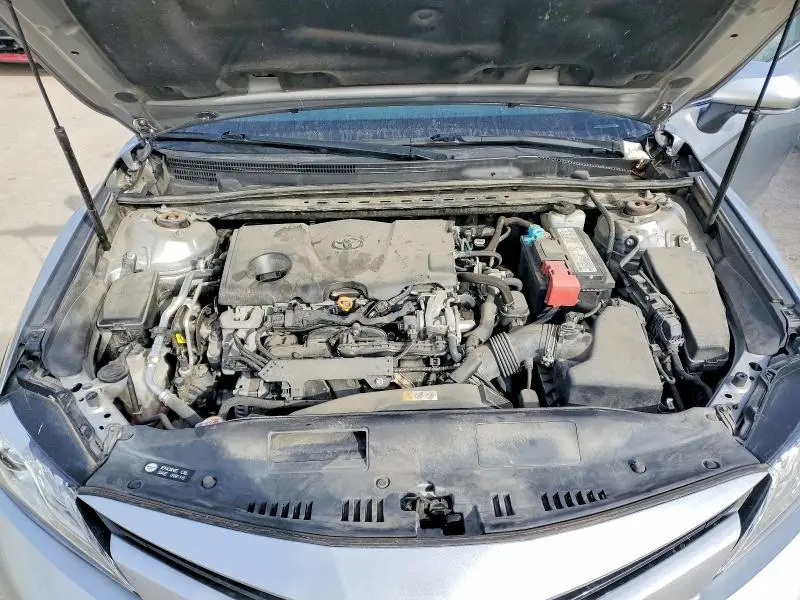 2019 TOYOTA CAMRY XLE  
