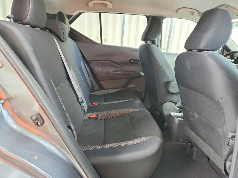 2018 NISSAN KICKS S  