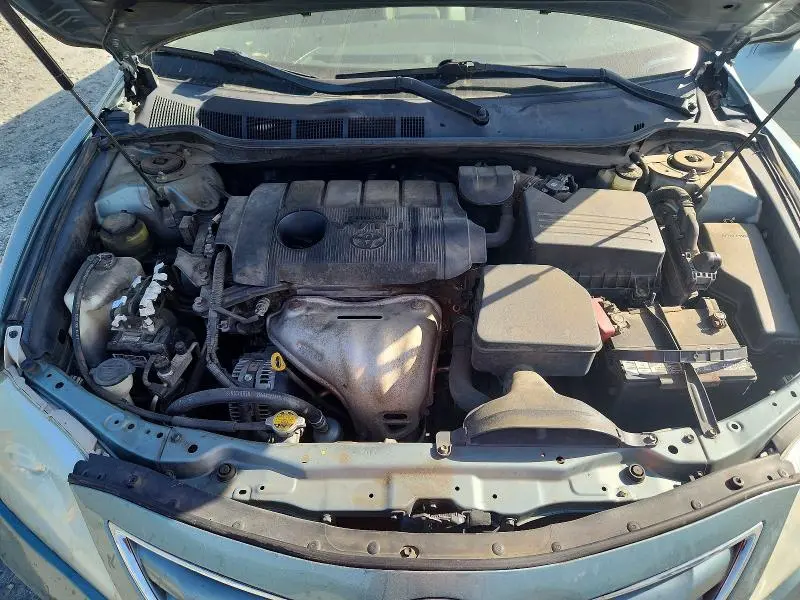 2011 TOYOTA CAMRY LE  
