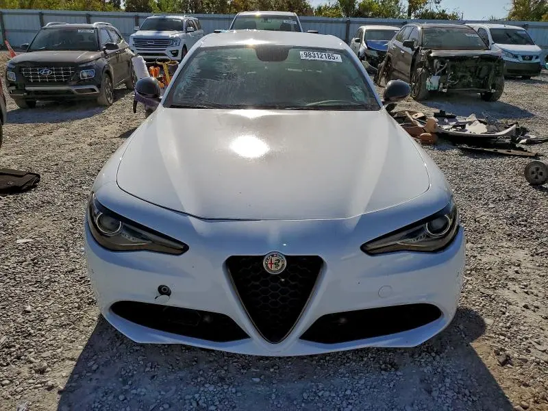 2019 ALFA ROMEO GIULIA   