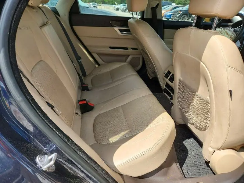 2016 JAGUAR XF PRESTIGE  