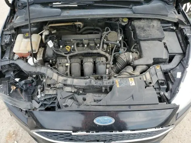 2016 FORD FOCUS SE  