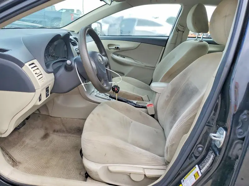 2012 TOYOTA COROLLA LE  