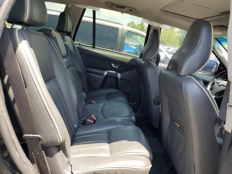 2013 VOLVO XC90   