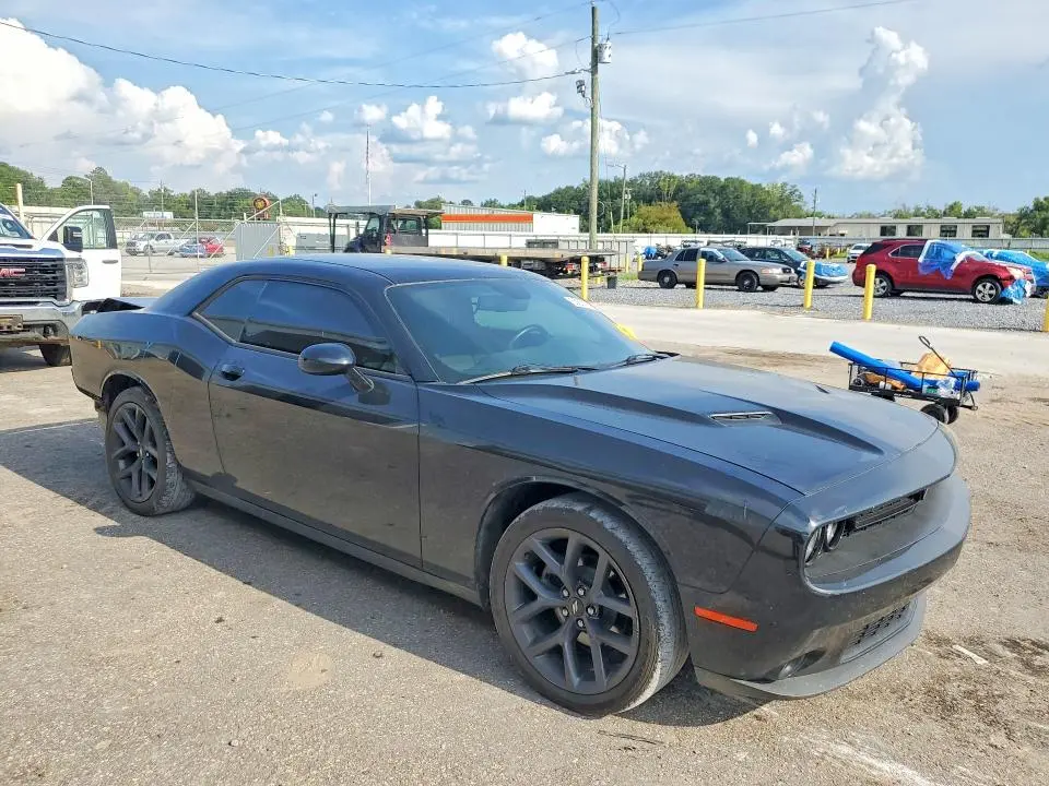 2019 DODGE CHALLENGER SXT  