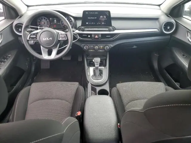 2023 KIA FORTE LX  