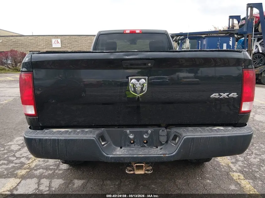 2018 RAM 2500 TRADESMAN  4X4 8' BOX