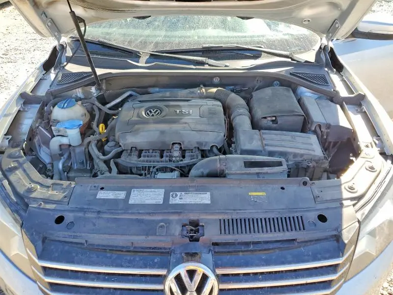 2015 VOLKSWAGEN PASSAT S  