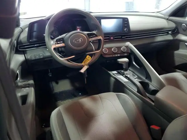 2021 HYUNDAI ELANTRA SE  