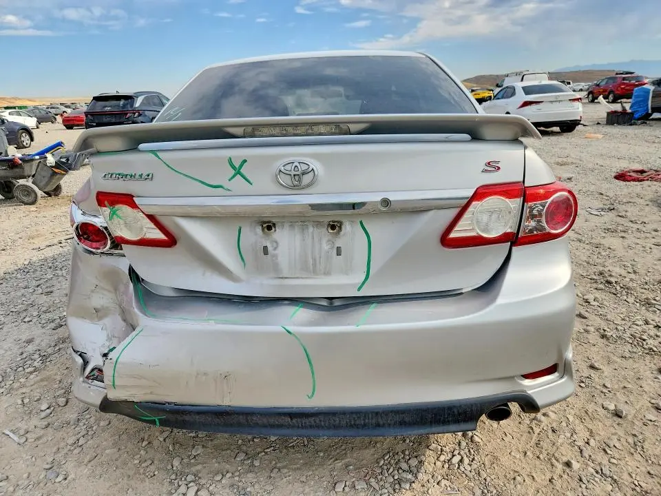 2013 TOYOTA COROLLA S  
