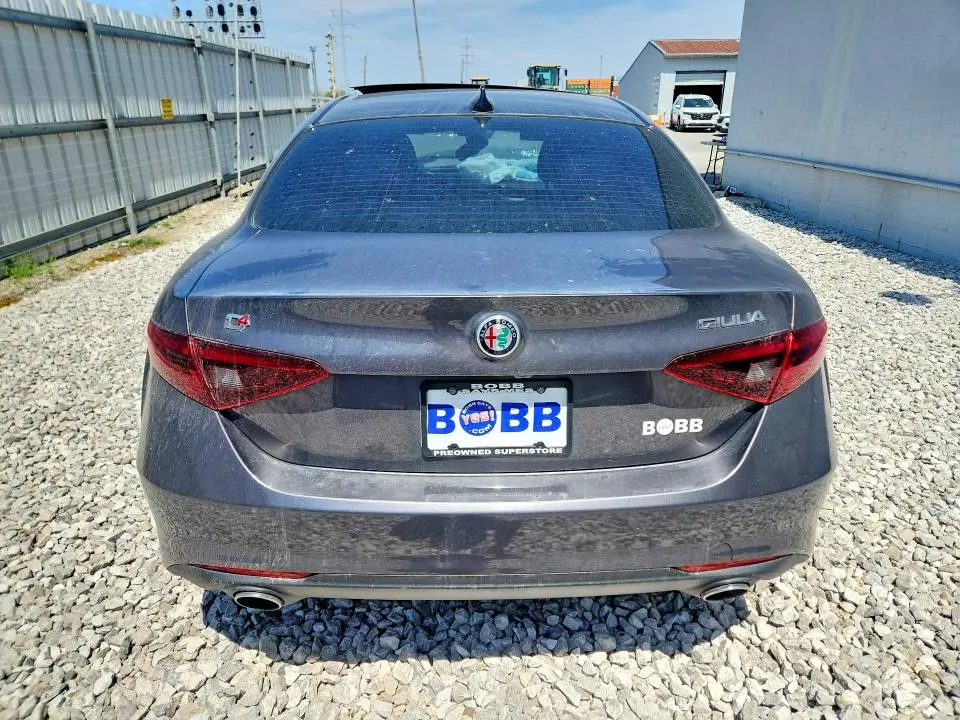 2018 ALFA ROMEO GIULIA Q4  