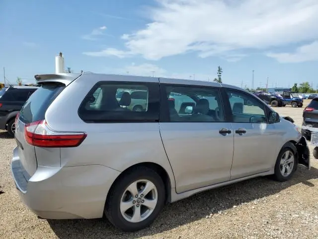 2018 TOYOTA SIENNA L  