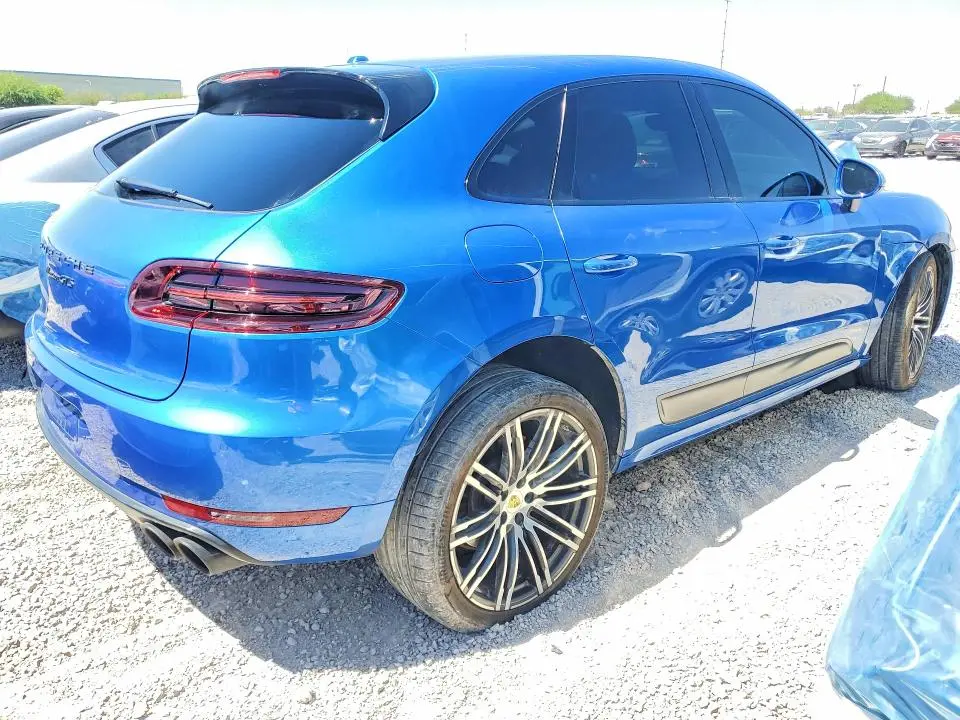2017 PORSCHE MACAN GTS  