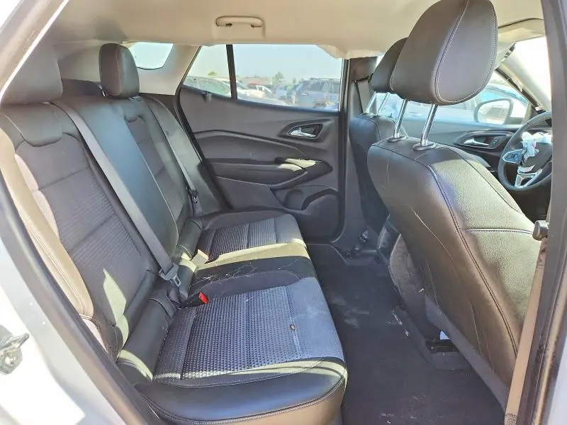 2025 CHEVROLET TRAX 1LT  