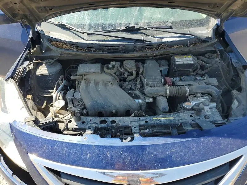 2018 NISSAN VERSA SV  